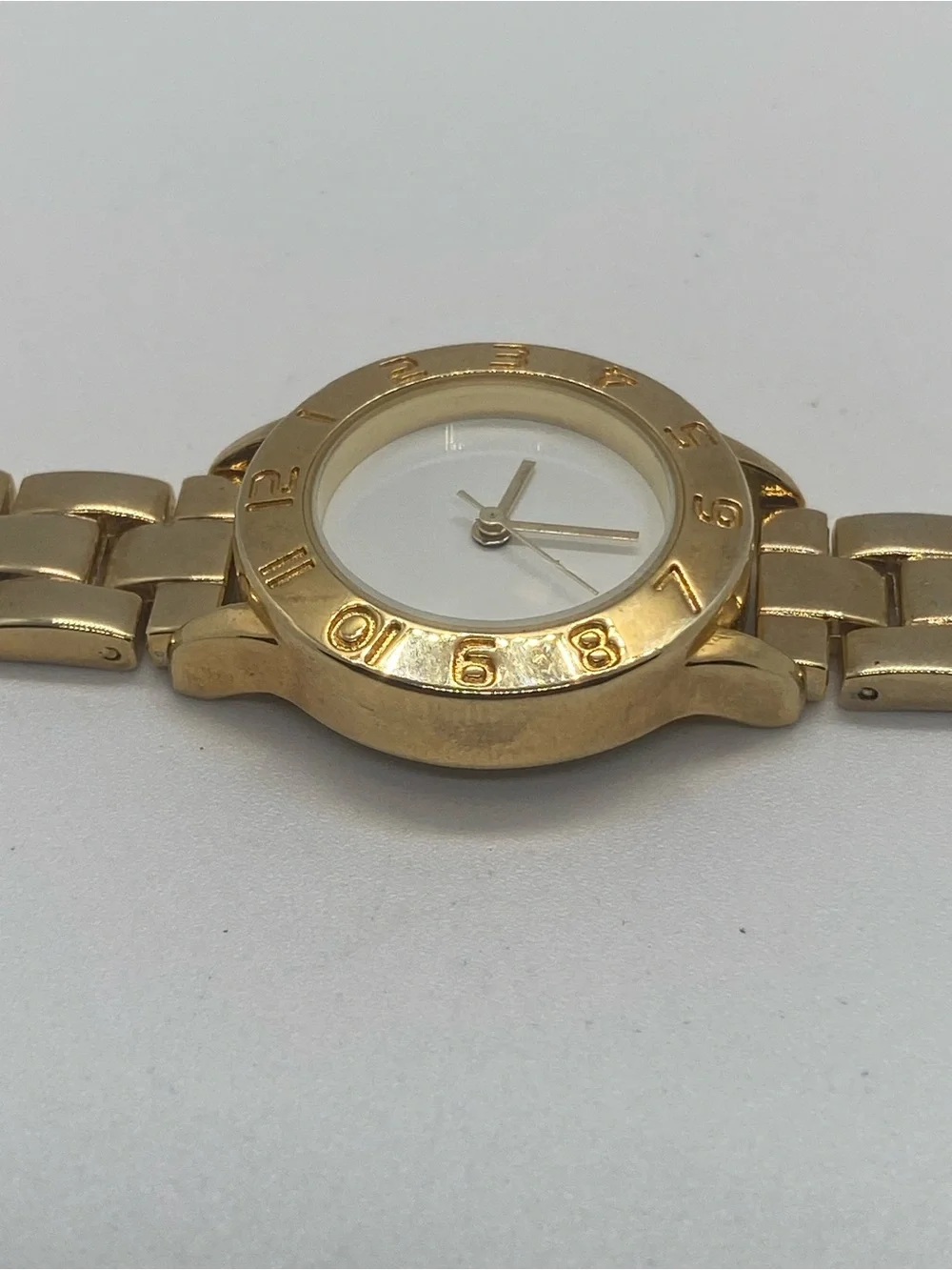 Gold Tone Ladies Quartz Bracelet Watch with White Dial